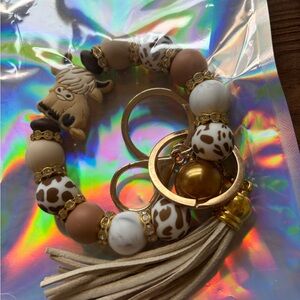 Chic Brown and White Beaded Keychain Bracelet